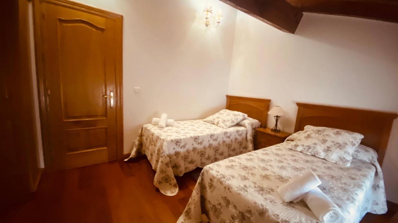 Apartamentos Rurales Lleguera リャネス エクステリア 写真